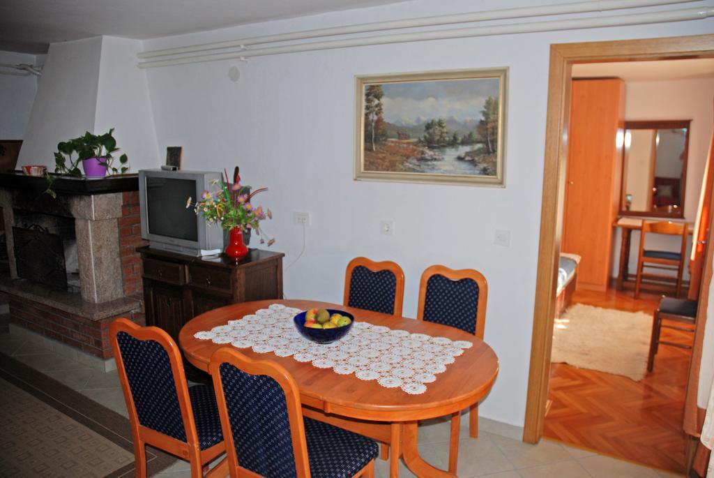 Apartment Vito Бовец Екстериор снимка